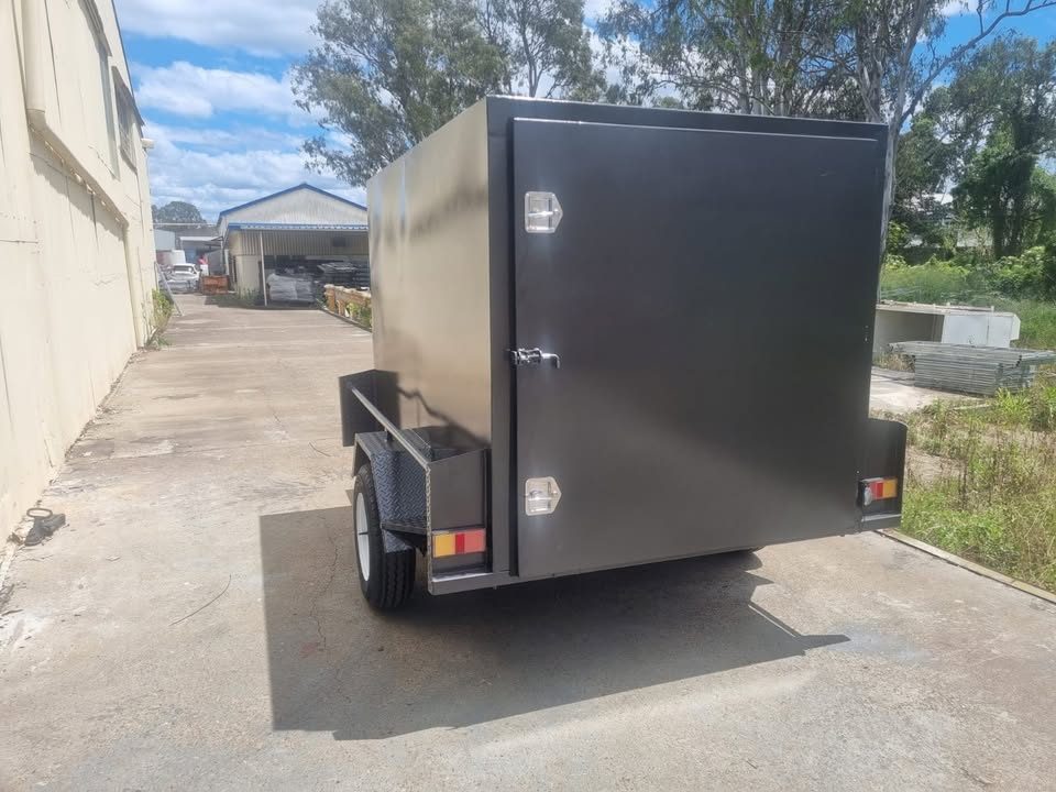 10×5 Heavy Duty Enclosed Cargo Trailer (2800kg ATM)