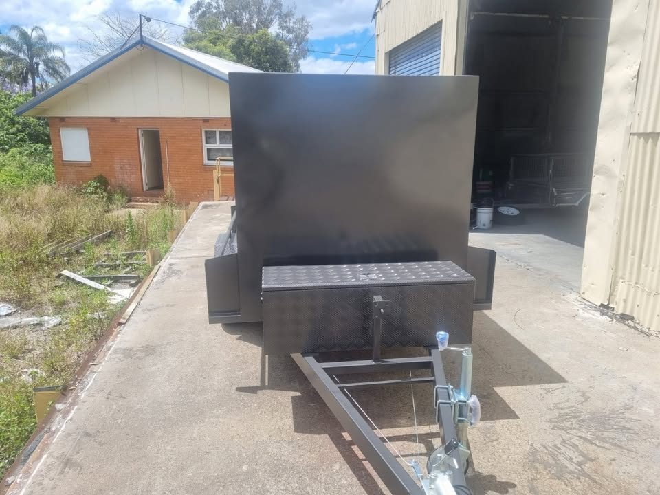 8×5 Commercial Enclosed Furniture Trailer (2000kg ATM)