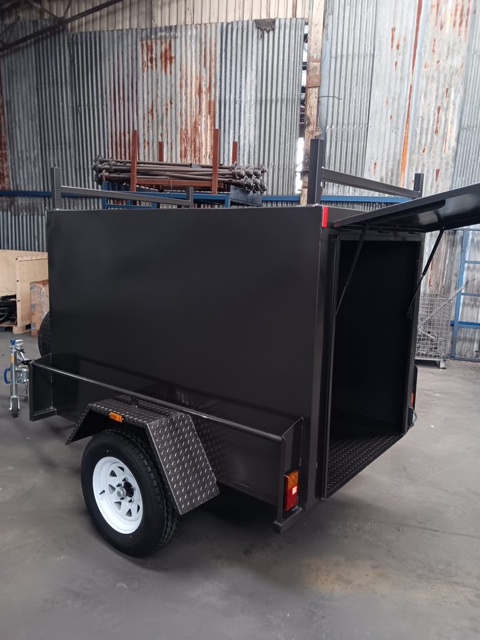 Weatherproof Camping & Luggage Trailer (Gas-Strut Lid)