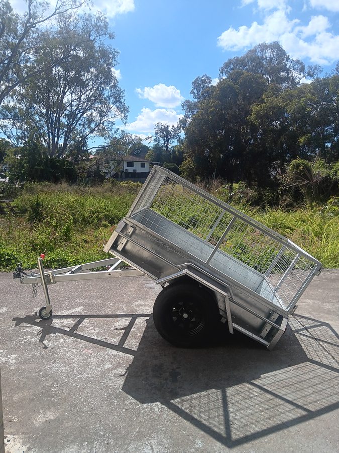 6x4 Gal Tilt Trailer - Drawbar & Tilt Latch Detail