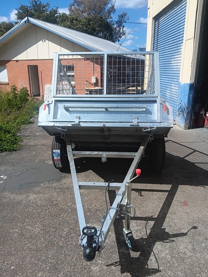 6x4 Gal Tilt Trailer - Rear Bed & Submersible Lights